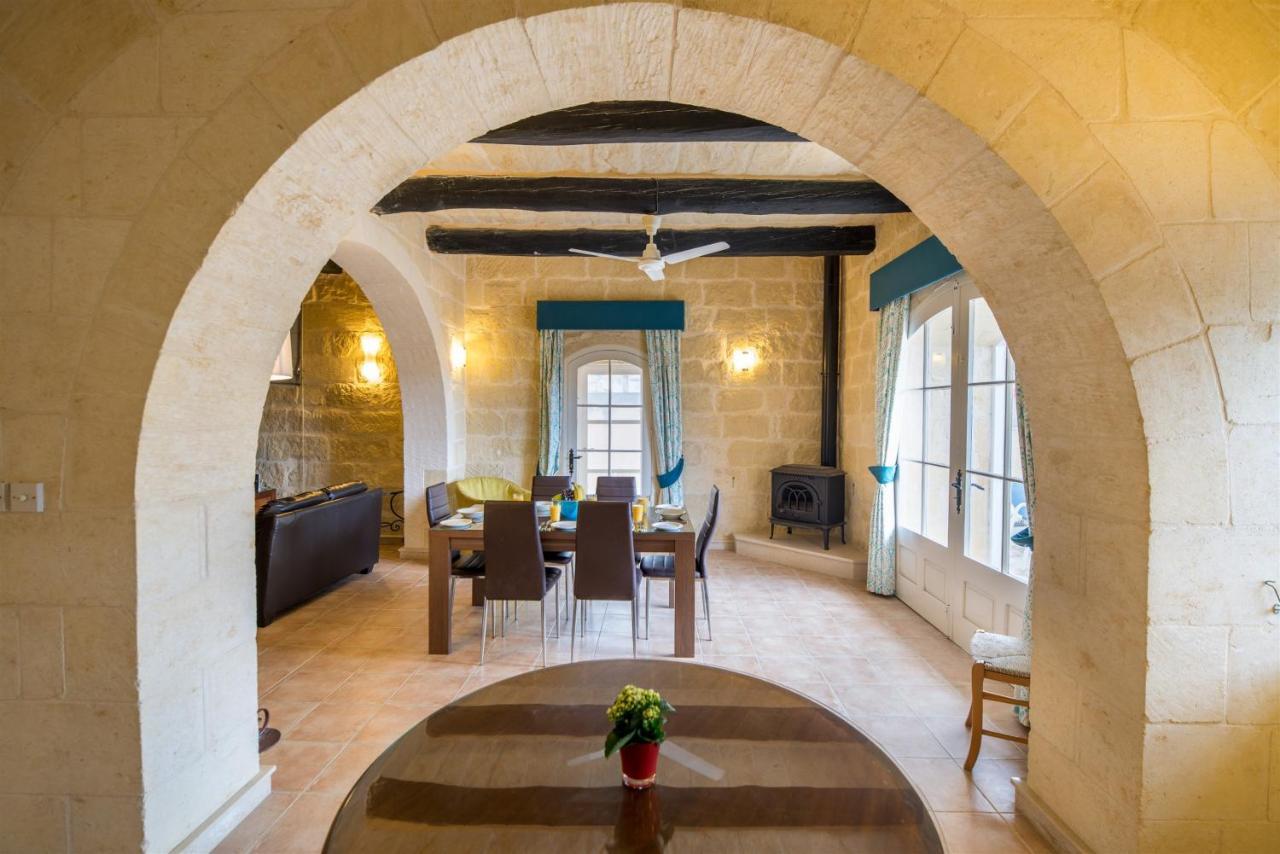 Girardu Holiday Home Виктория Экстерьер фото