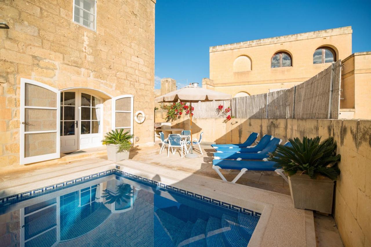 Girardu Holiday Home Виктория Экстерьер фото