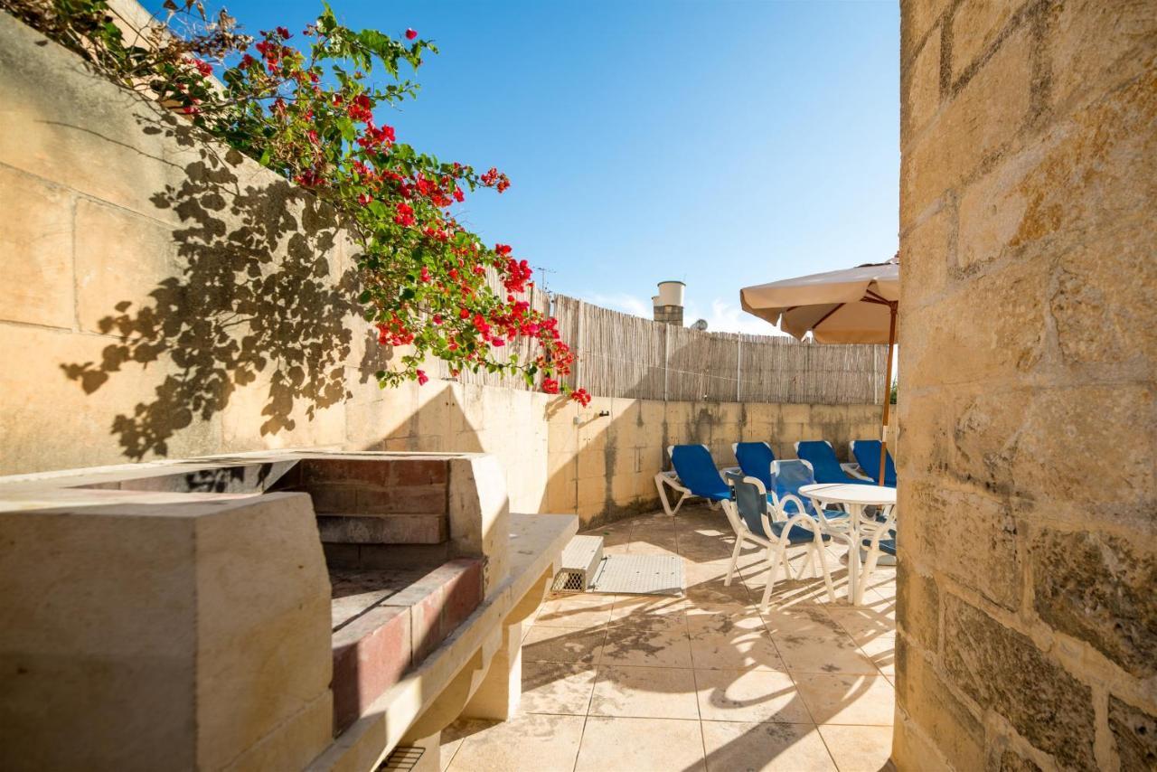 Girardu Holiday Home Виктория Экстерьер фото