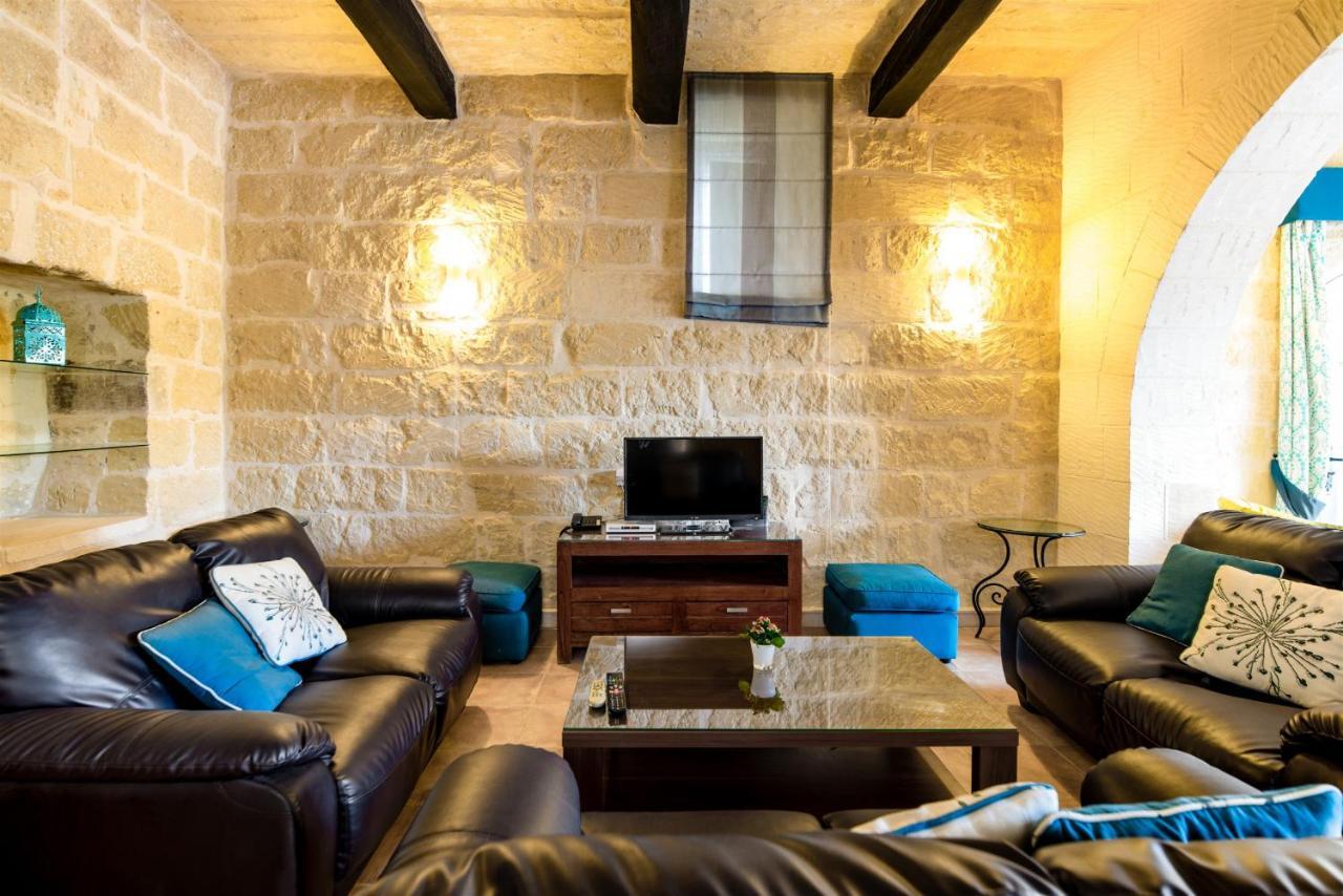 Girardu Holiday Home Виктория Экстерьер фото