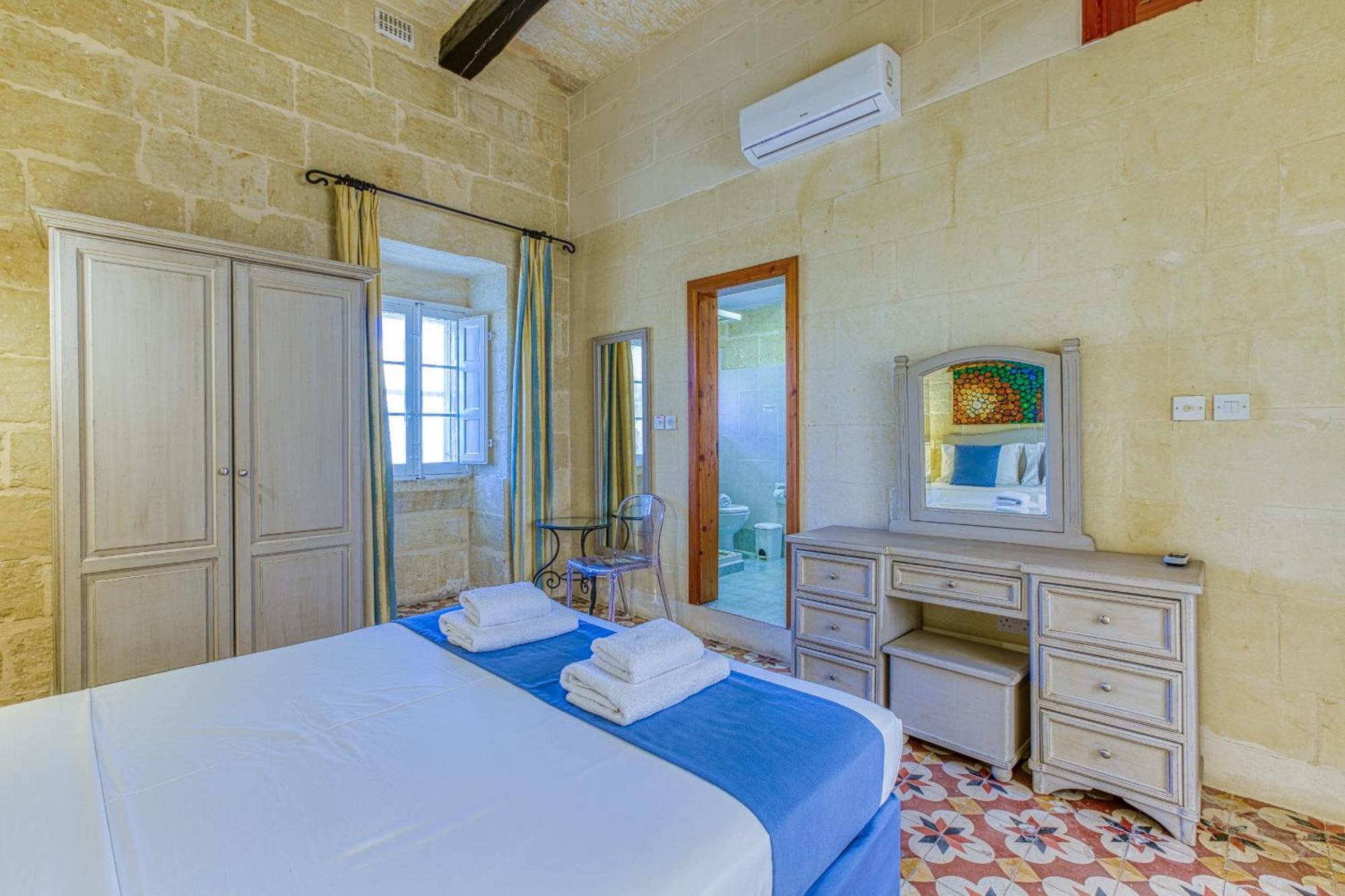 Girardu Holiday Home Виктория Экстерьер фото