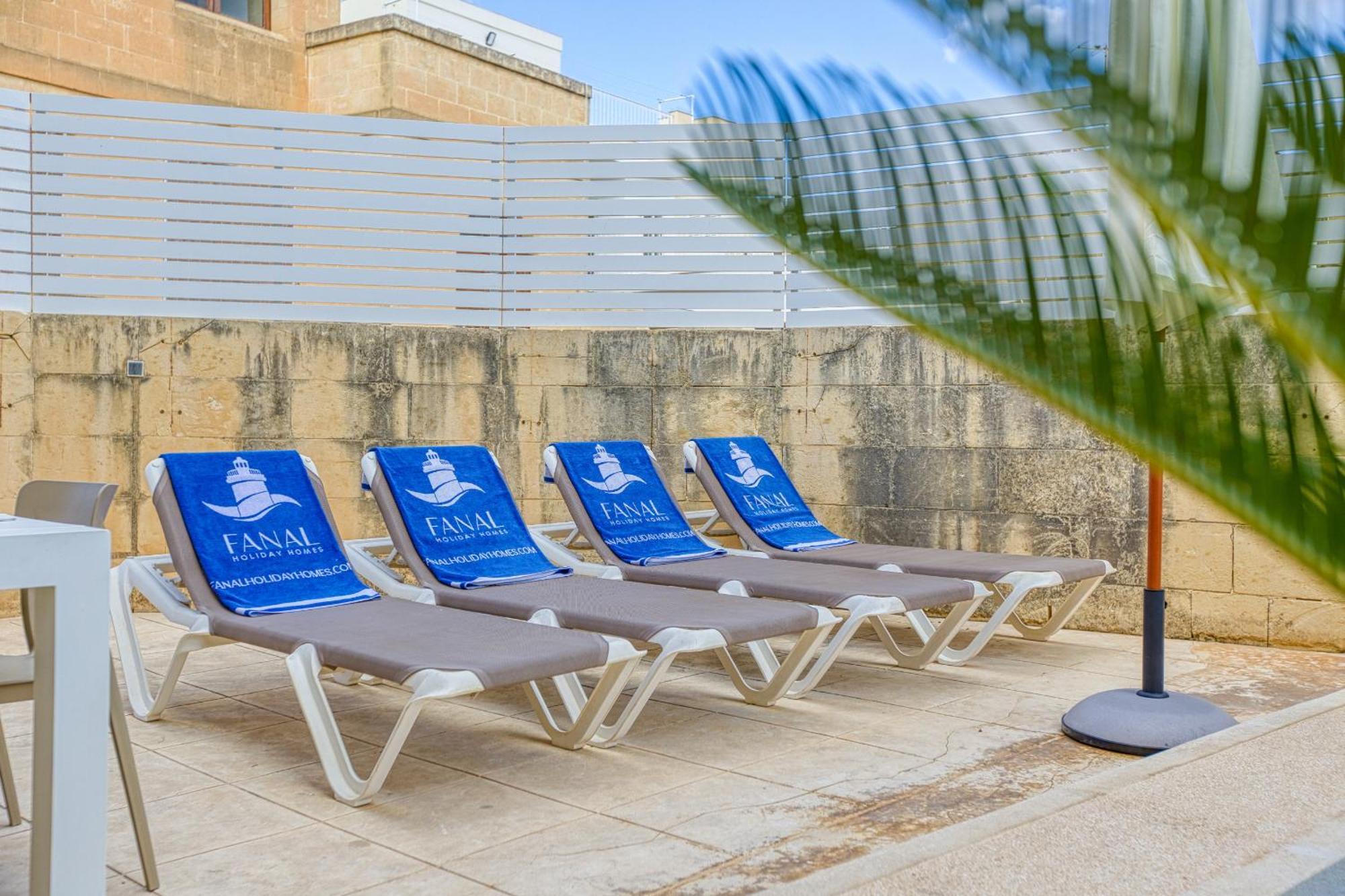 Girardu Holiday Home Виктория Экстерьер фото