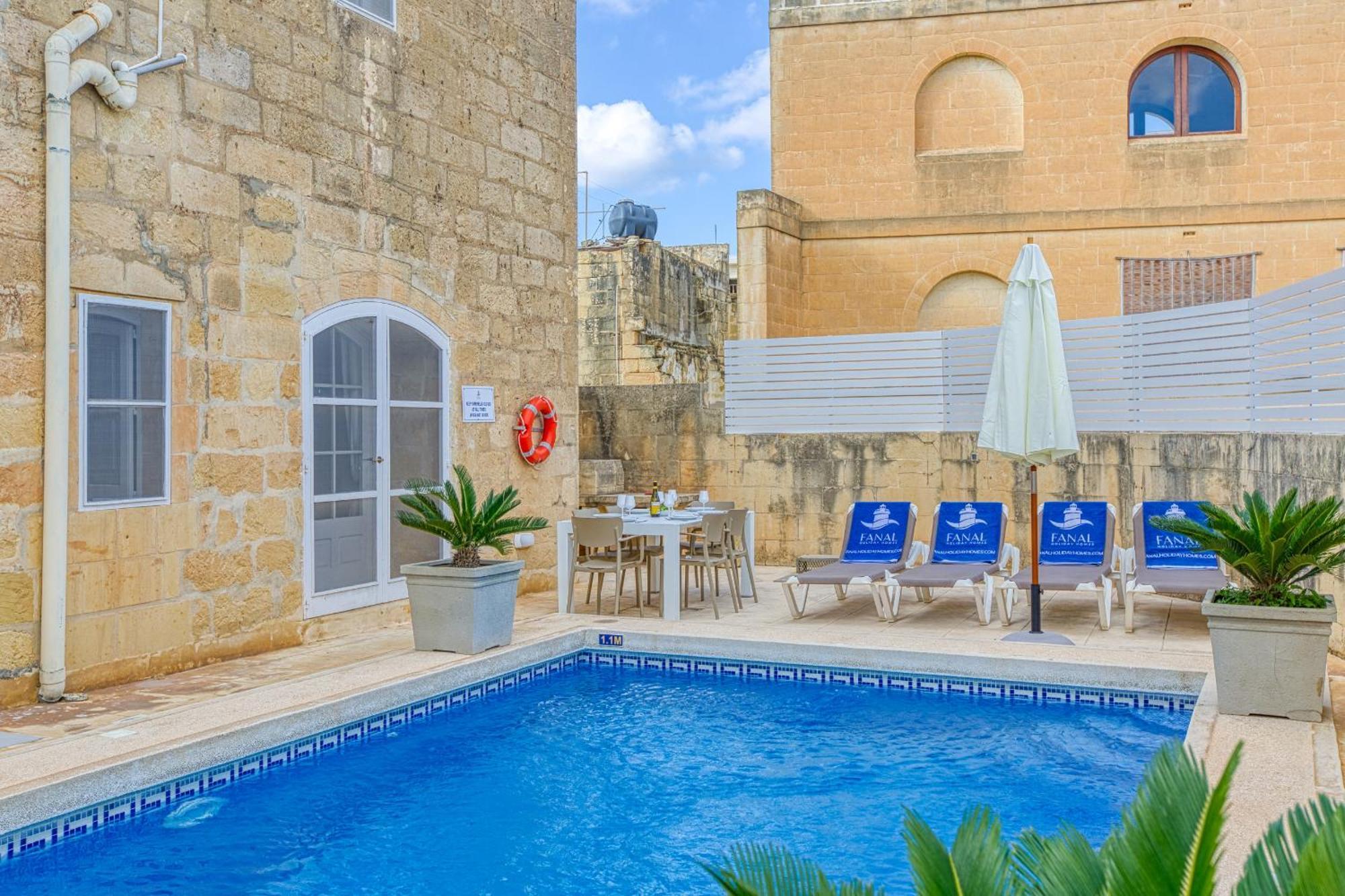 Girardu Holiday Home Виктория Экстерьер фото