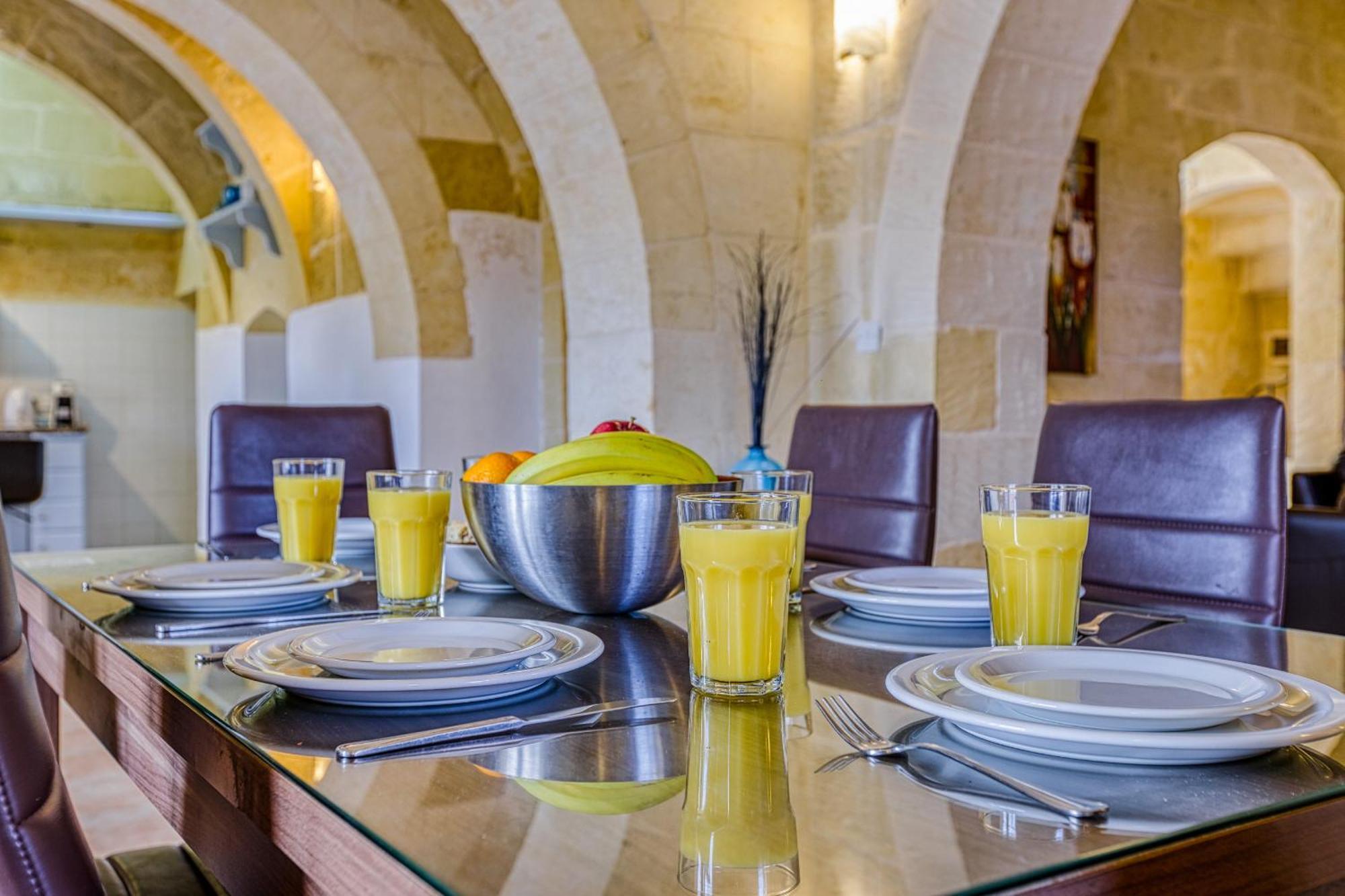 Girardu Holiday Home Виктория Экстерьер фото