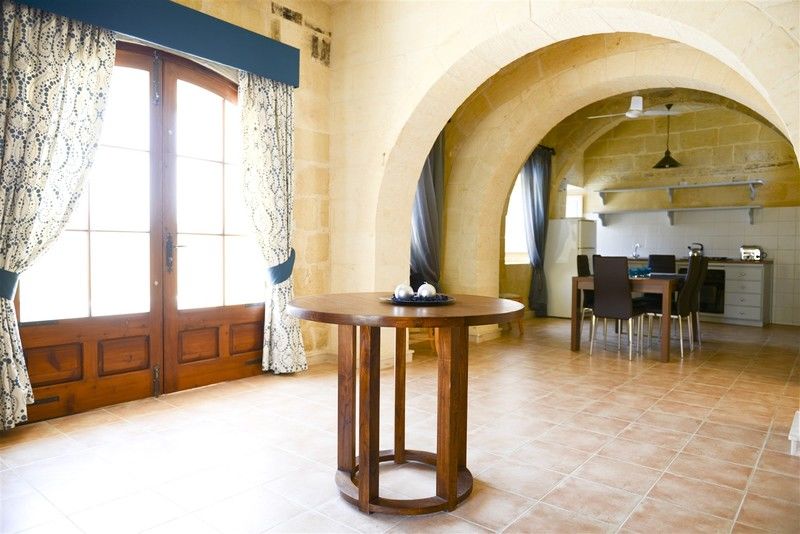 Girardu Holiday Home Виктория Экстерьер фото